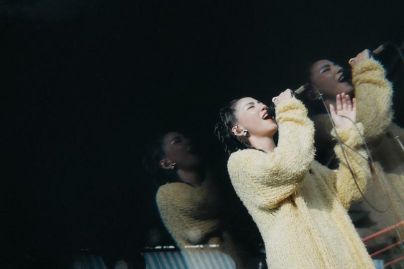 “回过头来”的《明室》:重新拥抱自己的共感显影,安放多愁善感的灵魂 内容图3 女神网-大潮社TV实时追踪属于女人新资讯的综合网站! “回过头来”的《明室》:重新拥抱自己的共感显影,安放多愁善感的灵魂 愈心灵 图3张