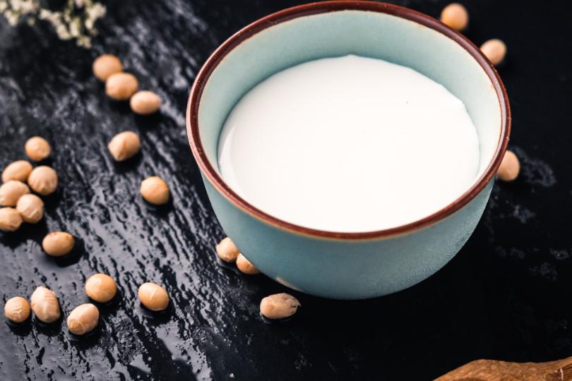 营养师揭“5 种植物奶优缺点”:植物奶可以完全取代牛奶吗? 内容图1 女神网-大潮社TV实时追踪属于女人新资讯的综合网站! 营养师揭“5 种植物奶优缺点”:植物奶可以完全取代牛奶吗? 乐生活 图1张