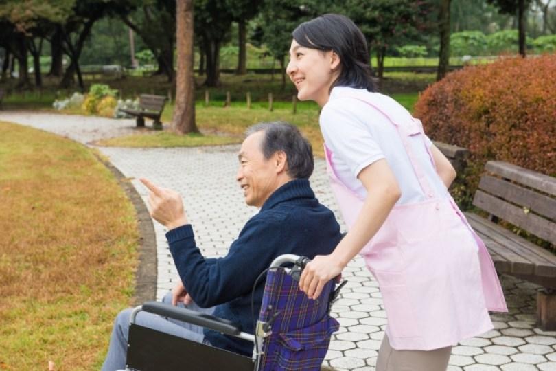 给照顾者:面对认不得自己的家人,试着练习调节的 4 个建议 | 女神网 内容图1 女神网-大潮社TV实时追踪属于女人新资讯的综合网站! 给照顾者:面对认不得自己的家人,试着练习调节的 4 个建议 | 女神网 愈心灵 图1张