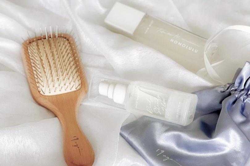 东方人的美发秘诀:台日韩六款超人气梳子推荐,女明星爱用款都在这 内容图1 女神网-大潮社TV实时追踪属于女人新资讯的综合网站! 东方人的美发秘诀:台日韩六款超人气梳子推荐,女明星爱用款都在这 乐生活 图1张