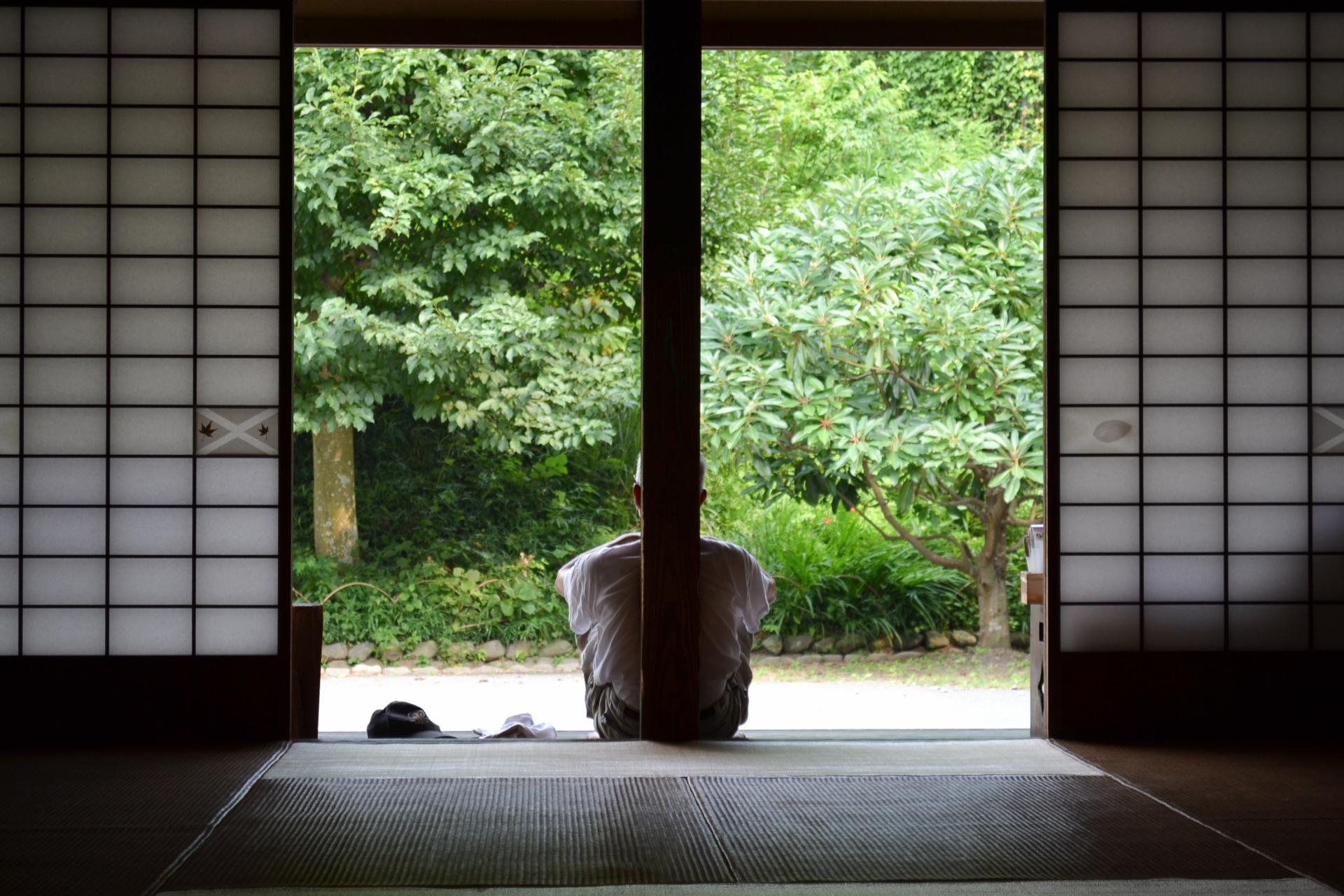 退休后失去生活重心,失落感竟恐导致老年忧郁症! 内容图1 女神网-大潮社TV实时追踪属于女人新资讯的综合网站! 退休后失去生活重心,失落感竟恐导致老年忧郁症! 乐生活 图1张