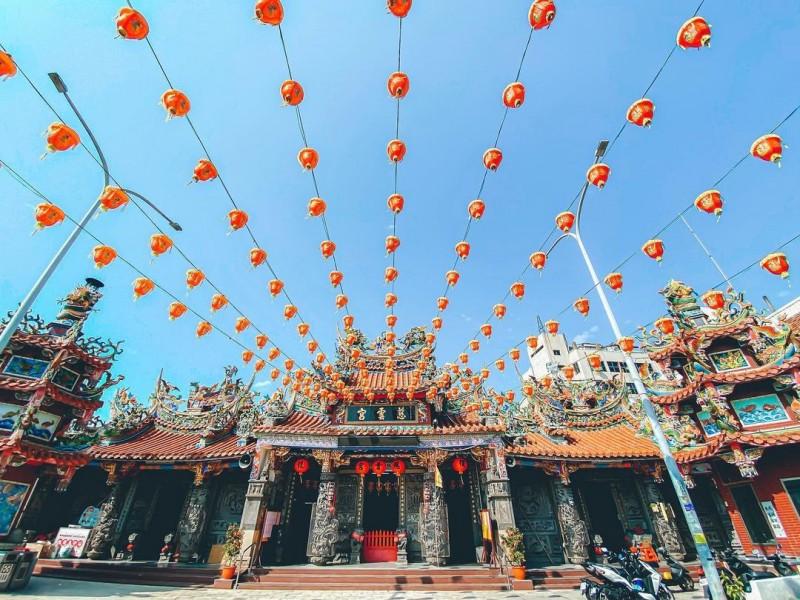 苗栗后龙景点 14 选!绝美海岸线、彩虹便利商店...等你来踩点 内容图5 女神网-大潮社TV实时追踪属于女人新资讯的综合网站! 苗栗后龙景点 14 选!绝美海岸线、彩虹便利商店...等你来踩点 乐生活 图5张