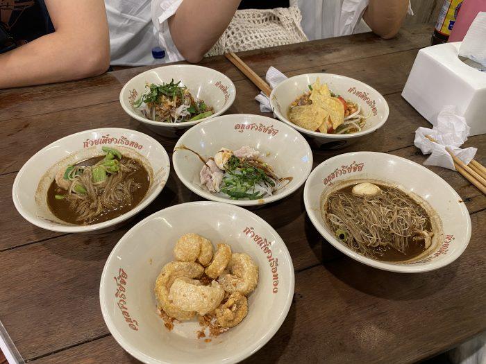 泰国街边小吃推荐|铜板价的美食天堂,什么都来一点就对了! 内容图6 女神网-大潮社TV实时追踪属于女人新资讯的综合网站! 泰国街边小吃推荐|铜板价的美食天堂,什么都来一点就对了! 乐生活 图6张