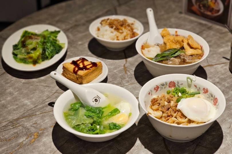 5 家西门町小吃店:隐藏巷弄美食、鲁肉蛋包面,再来碗诚意满满的“海鲜面” 内容图1 女神网-大潮社TV实时追踪属于女人新资讯的综合网站! 5 家西门町小吃店:隐藏巷弄美食、鲁肉蛋包面,再来碗诚意满满的“海鲜面” 乐生活 图1张