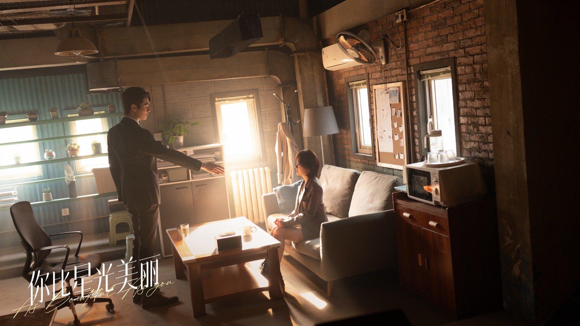 “走好自己的路,该来的花期总会到来。”《你比星光美丽》:人生不该被同化,随时序开出最馥郁的花 内容图1 女神网-大潮社TV实时追踪属于女人新资讯的综合网站! “走好自己的路,该来的花期总会到来。”《你比星光美丽》:人生不该被同化,随时序开出最馥郁的花 愈心灵 图1张