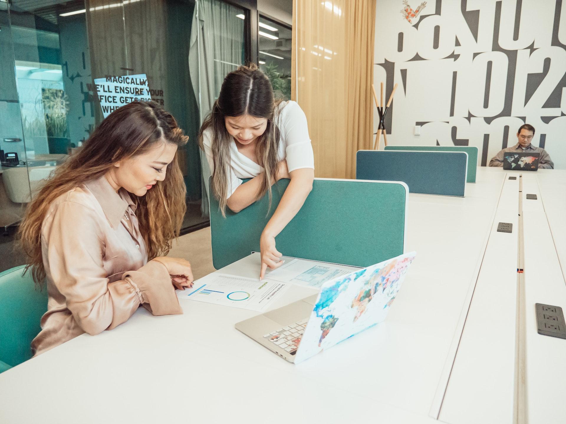 建立职场中的“大原则”,确立依循标准并保有弹性调整 内容图1 女神网-大潮社TV实时追踪属于女人新资讯的综合网站! 建立职场中的“大原则”,确立依循标准并保有弹性调整 愈心灵 图1张