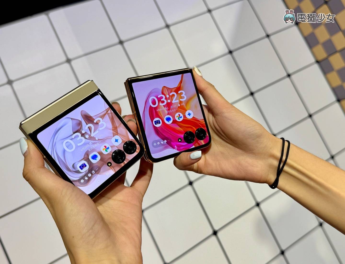 出门|motorola razr 50 系列亮相:更大的封面萤幕、支援 IPX8 防水、具备 5,000 万像素主镜头 出门|motorola razr 50 系列亮相:更大的封面萤幕、支援 IPX8 防水、具备 5,000 万像素主镜头