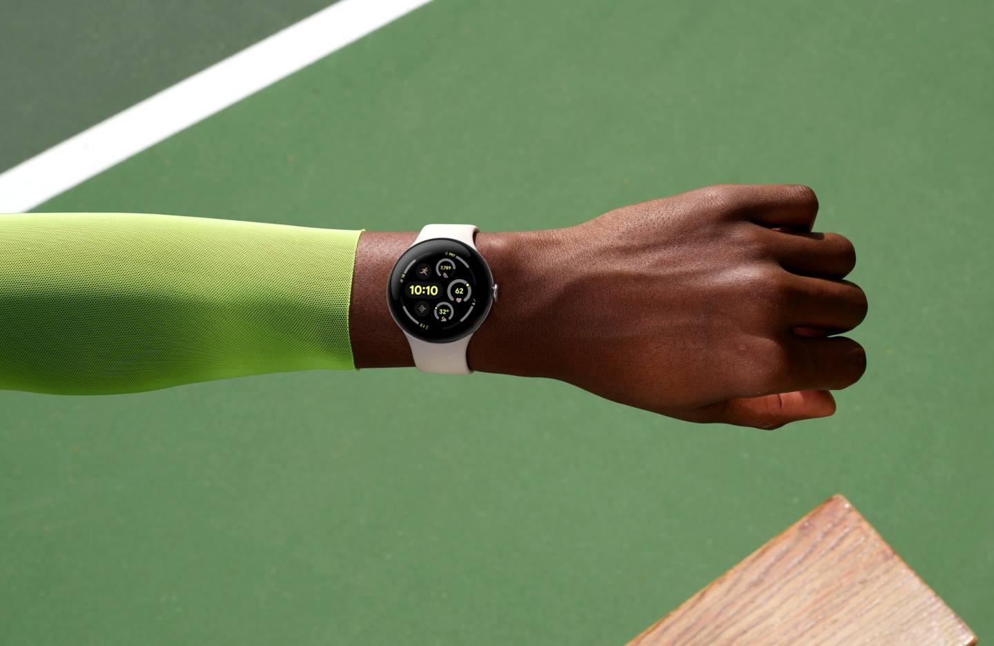 Google Pixel Watch 3 该买吗?升级亮点快速看:推两种尺寸、边框变小、加入跑步建议、还可当 Google TV 遥控器 Google Pixel Watch 3 该买吗?升级亮点快速看:推两种尺寸、边框变小、加入跑步建议、还可当 Google TV 遥控器