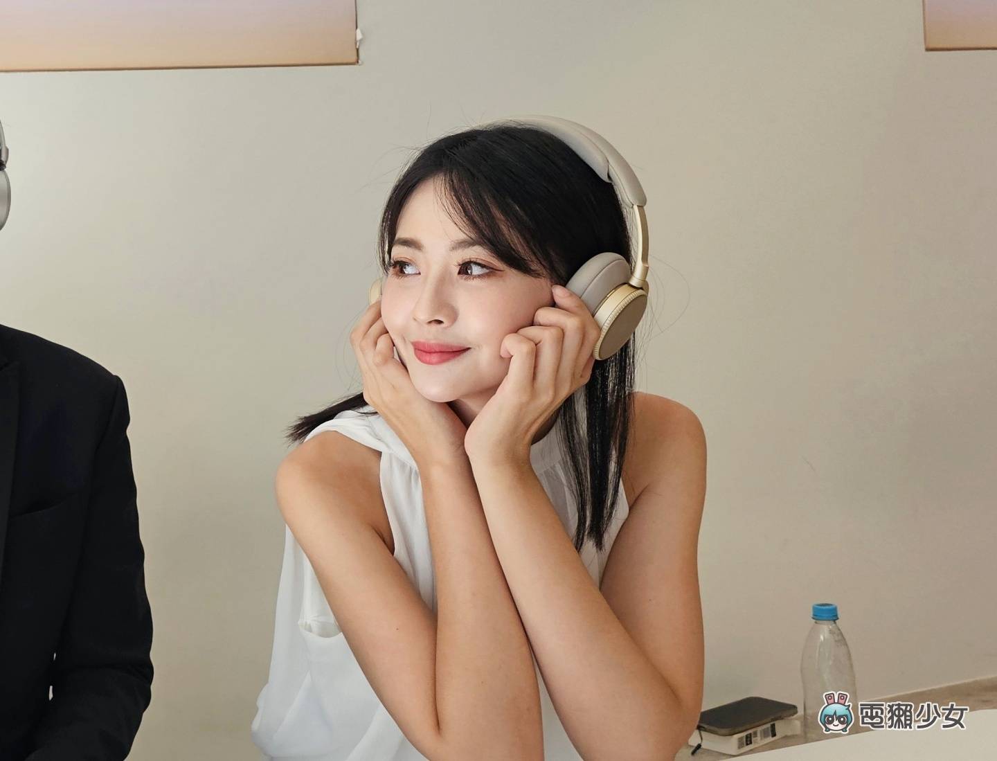 出门|Bang & Olufsen 新耳机 Beoplay H100 登台啦!高颜值担当的旗舰款精品 出门|Bang & Olufsen 新耳机 Beoplay H100 登台啦!高颜值担当的旗舰款精品