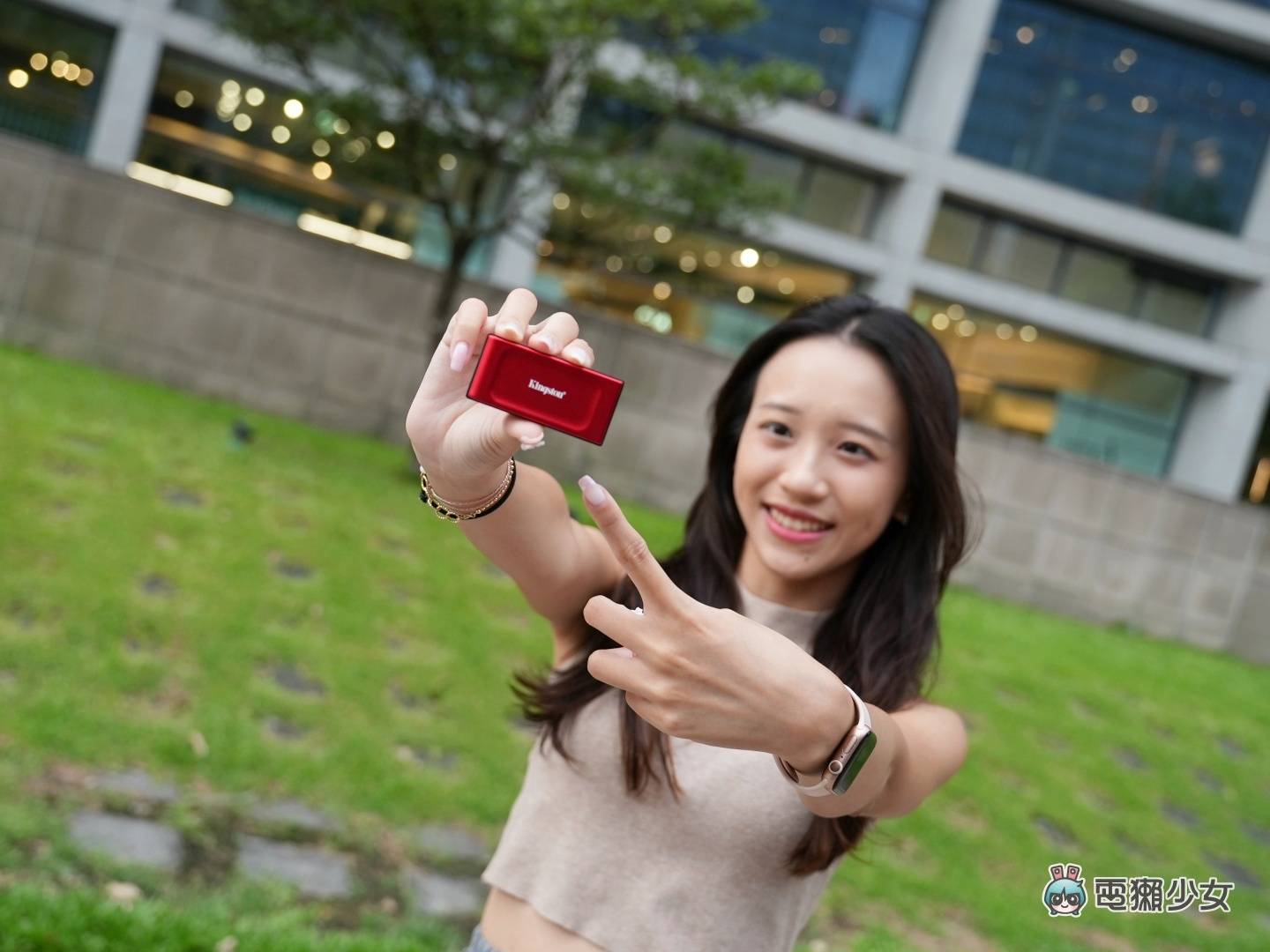 开箱|没看过这么轻的 SSD 固态硬碟吧!Kingston XS1000 使用心得老实说 开箱|没看过这么轻的 SSD 固态硬碟吧!Kingston XS1000 使用心得老实说