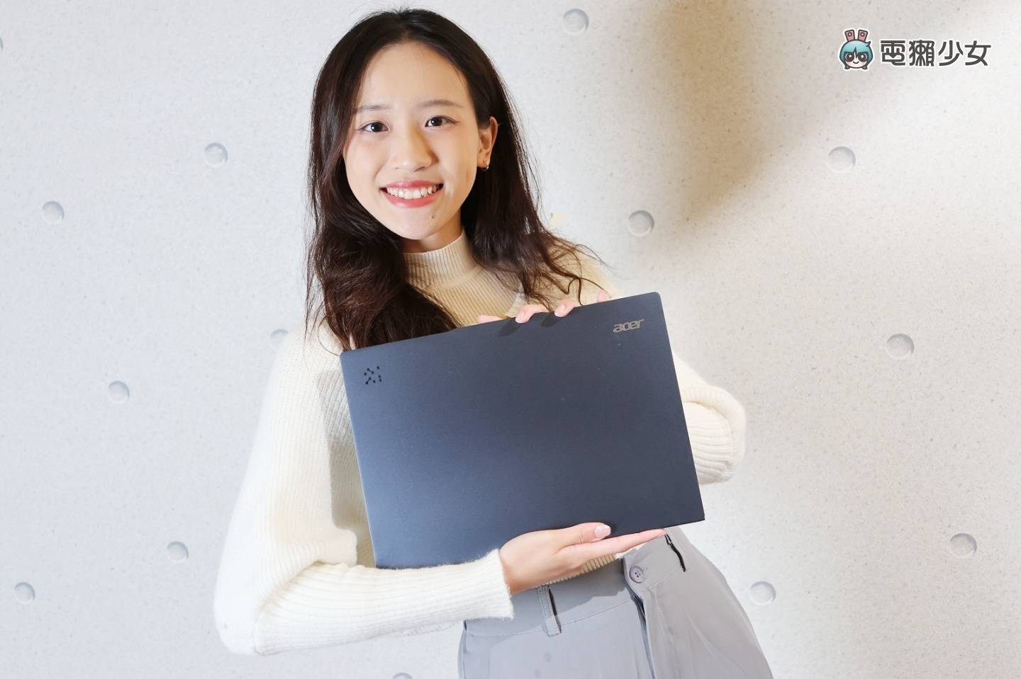聪明 AI 和高电池续航我都要!Acer Swift 14 AI 开箱 聪明 AI 和高电池续航我都要!Acer Swift 14 AI 开箱
