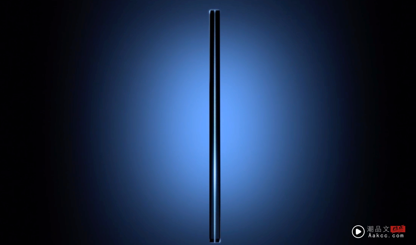 Z Fold 7超薄设计亮相 三星挑战折叠机最薄巅峰 Z Fold 7超薄设计亮相 三星挑战折叠机最薄巅峰