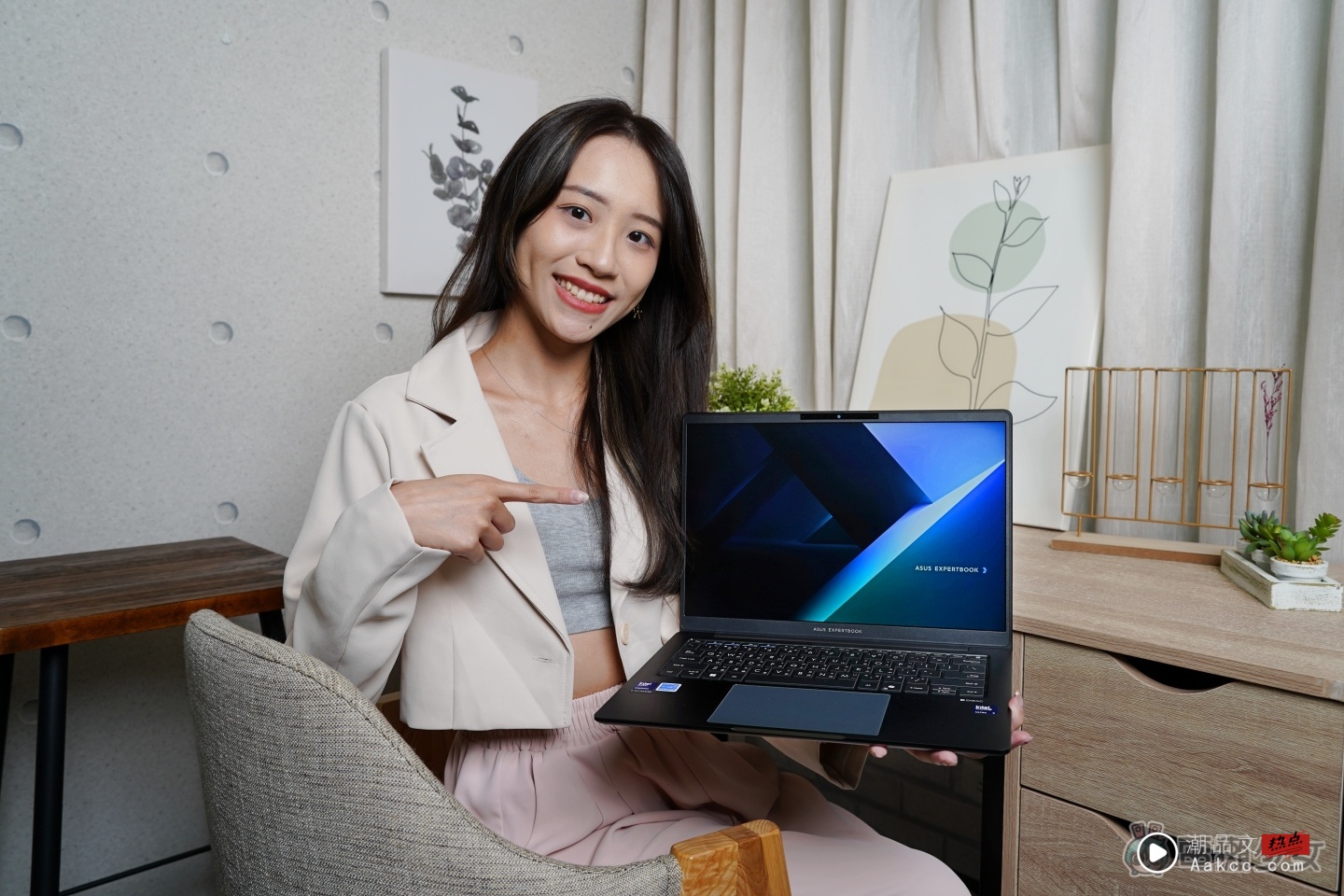 【开箱】ASUS ExpertBook B5 (B5405CCA)出门在外最挺你的商务好伙伴 【开箱】ASUS ExpertBook B5 (B5405CCA)出门在外最挺你的商务好伙伴