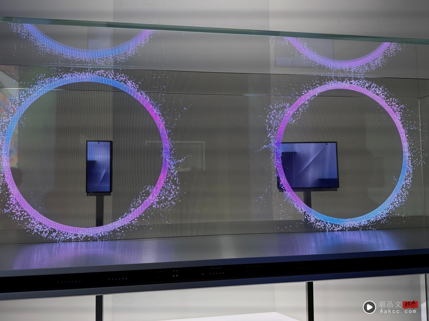 Samsung 三折折叠机现身!真的要来了? Samsung 三折折叠机现身!真的要来了?