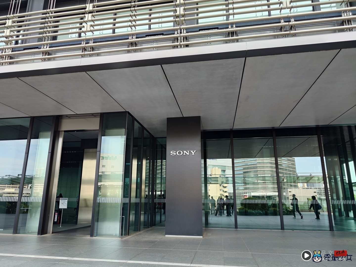 出远门|设计师与声学工程师这样说- Sony 高阶降噪耳机 1000X THE COLLEXION 出远门|设计师与声学工程师这样说- Sony 高阶降噪耳机 1000X THE COLLEXION