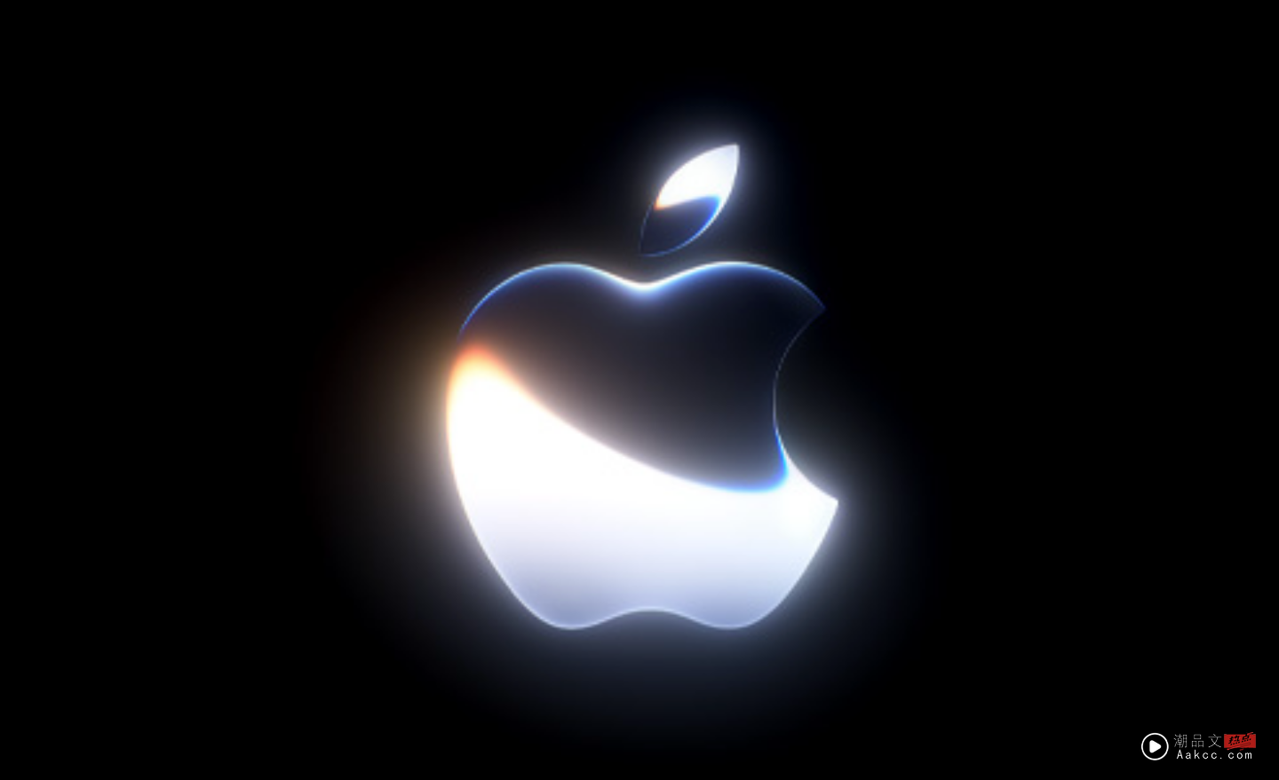 iOS 27 开发者版本深度实测:Siri AI 排不到?照片 AI、Liquid Glass、隐藏功能一次看 iOS 27 开发者版本深度实测:Siri AI 排不到?照片 AI、Liquid Glass、隐藏功能一次看