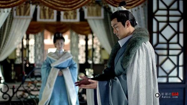 《朝雪录》不够火!近十年“网播量破百亿”神级电视剧TOP10!《庆余年》才第5,冠军封神 内容图9 新潮社-实时最新热点娱乐时尚美妆等新闻资讯网站! 《琅琊榜》可以说是近几年最精彩的权谋剧,至今无人能超越,剧情高能精彩、情感细腻真挚,每一计策环环相扣,让人出乎意料。通常网播量能冲破百亿、全面出圈的古装剧,剧集评价都不会太高,但《琅琊榜》第一部豆瓣评分可是高达9.4分啊!
