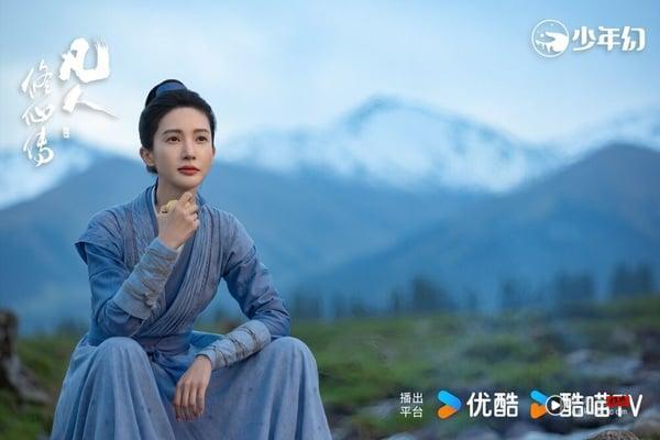 2025电视剧7位“超低存在感”女主!《凡人修仙传》金晨热度低,第3位挨酸“顶级资源咖” 内容图3 新潮社-实时最新热点娱乐时尚美妆等新闻资讯网站! 但《凡人修仙传》除了金晨外,还有赵小棠、赵晴两位女配角,三人相比之下,金晨与杨洋搭在一起的火花也偏弱,不如其他两位,所以在《凡人修仙传》的存在感是真的偏低。