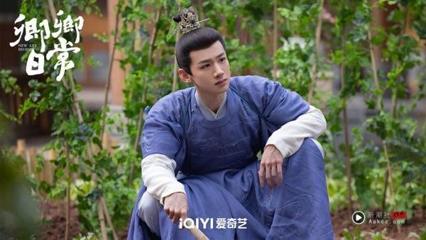 网评“有他就想看”电视剧男星TOP10!《凡人修仙传》杨洋落榜,吴磊第7,冠军很会挑剧本 内容图4 新潮社-实时最新热点娱乐时尚美妆等新闻资讯网站! 有两位男演员票数相同,并列第九,其中一个是公认很会挑剧本的白敬亭!白敬亭近年主演的电视剧几乎都是有效播出,口碑剧不少,像是《卿卿日常》、《南来北往》、《开端》都冲出好评,《难哄》则是创造了高热度。白敬亭很会挑剧本,偶像剧、正剧都有好评剧,是观众信任的演员。