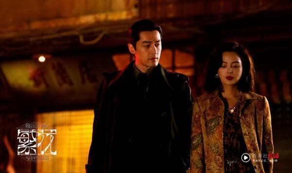 网评“有他就想看”电视剧男星TOP10!《凡人修仙传》杨洋落榜,吴磊第7,冠军很会挑剧本 内容图8 新潮社-实时最新热点娱乐时尚美妆等新闻资讯网站! 胡歌是少数手握爆款偶像剧,而且拥有多部高分正剧作品的电视剧演员。像是早期的《仙剑奇侠传一》和《仙剑奇侠传三》皆是现象级的爆款古偶剧,并且豆瓣评分都破8.5分,时至今日依然是脍炙人口的经典仙侠剧,即使后来有《三生三世》、《香蜜沉沉烬如霜》等爆款仙侠古偶,依然无法超越胡歌的《仙剑》系列。