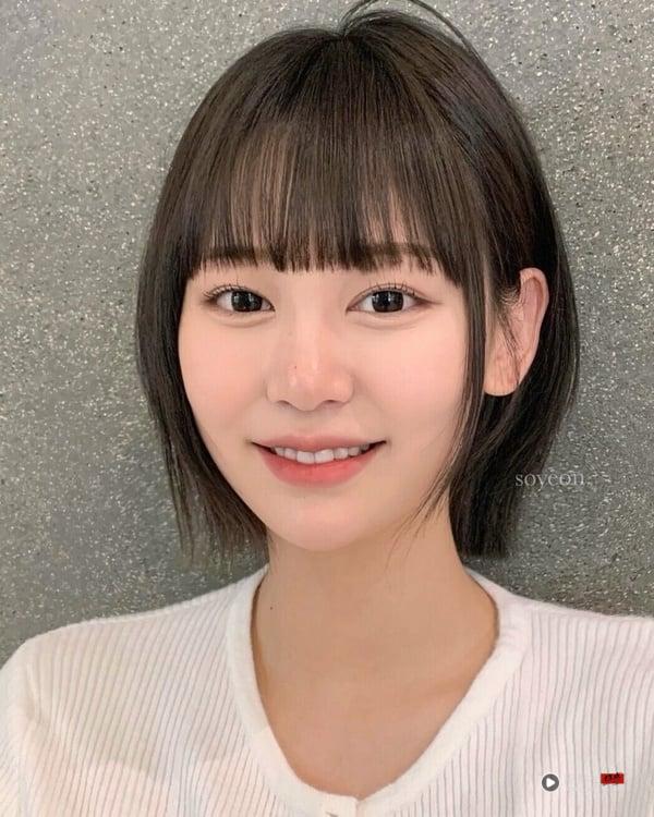 过渡期也不心烦!8款短发过渡期“好整理烫发”推荐,不乱翘、留长更自然 内容图5 新潮社-实时最新热点娱乐时尚美妆等新闻资讯网站! 过渡期也不心烦!8款短发过渡期“好整理烫发”推荐,不乱翘、留长更自然