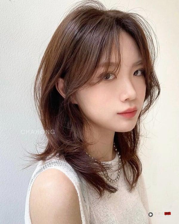 过渡期也不心烦!8款短发过渡期“好整理烫发”推荐,不乱翘、留长更自然 内容图7 新潮社-实时最新热点娱乐时尚美妆等新闻资讯网站! 过渡期也不心烦!8款短发过渡期“好整理烫发”推荐,不乱翘、留长更自然