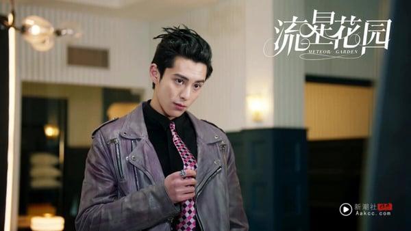 网评“最浪费知名小说IP”电视剧男星TOP10!《凡人修仙传》杨洋第2,冠军被酸是IP粉碎机 内容图1 新潮社-实时最新热点娱乐时尚美妆等新闻资讯网站! 王鹤棣是近年炙手可热的人气95生,王鹤棣出道以来演了满多大IP改编电视剧,其中新版《流星花园》、《将夜2》、《以爱为营》、《大奉打更人》被视为顶级大IP,原着本身就有高人气。