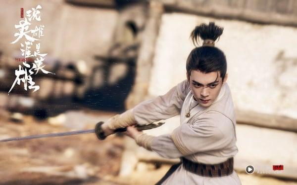 网评“最浪费知名小说IP”电视剧男星TOP10!《凡人修仙传》杨洋第2,冠军被酸是IP粉碎机 内容图8 新潮社-实时最新热点娱乐时尚美妆等新闻资讯网站! 曾舜晞和张新成的状况有点像,一样是外型、演技形象很好的好感演员。曾舜晞近年也主演很多热门小说改编剧,其中《终极笔记》、《倚天屠龙记》是顶级大IP,另外也有《云秀行》、《七夜雪》、《莲花楼》、《说英雄谁是英雄》等热门小说改编电视剧。