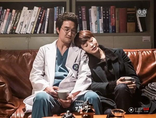 Threads史上必看韩剧TOP10!《机智医生生活》第3输《Signal信号》,冠军公认“一生推” 内容图4 新潮社-实时最新热点娱乐时尚美妆等新闻资讯网站! threads史上必看韩剧TOP10!《机智医生生活》第3输《Signal信号》,冠军公认“一生推”