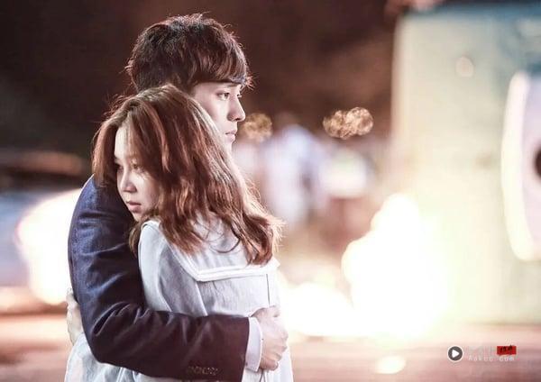 Threads史上必看韩剧TOP10!《机智医生生活》第3输《Signal信号》,冠军公认“一生推” 内容图10 新潮社-实时最新热点娱乐时尚美妆等新闻资讯网站! threads史上必看韩剧TOP10!《机智医生生活》第3输《Signal信号》,冠军公认“一生推”