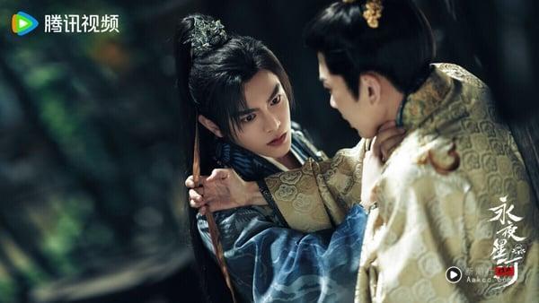 近年腾讯电视剧“集均网播量”TOP10!《许我耀眼》冲第5,《长相思》第2,冠军确实厉害 内容图2 新潮社-实时最新热点娱乐时尚美妆等新闻资讯网站! 丁禹兮在古装电视剧《永夜星河》中的造型,展现腹黑帅气的气质。