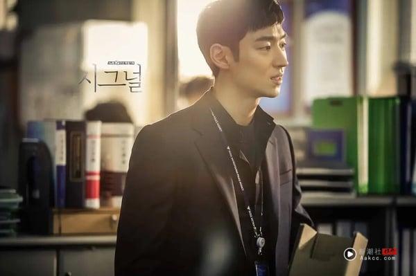 爱重刷韩剧=高EQ?网评“好看到反复重刷”韩剧TOP6!《机医》第3,冠军看十遍都不腻! 内容图4 新潮社-实时最新热点娱乐时尚美妆等新闻资讯网站! 爱重刷韩剧=高EQ?网评“好看到反复重刷”韩剧TOP6!《机医》第3,冠军看十遍都不腻!