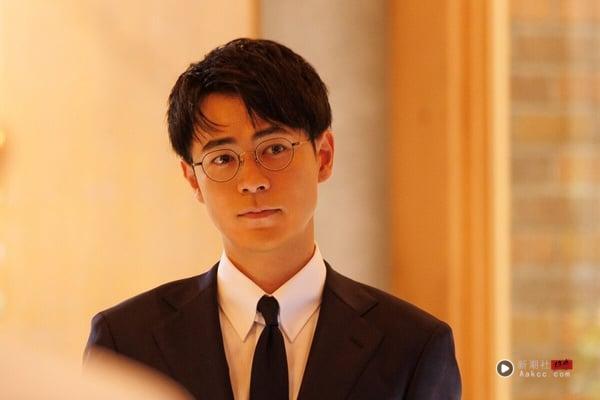 妆化得真好,差点没认出你⸺7种必须远离的“伪赞美”,阴阳怪气和这类话最消耗! 内容图1 新潮社-实时最新热点娱乐时尚美妆等新闻资讯网站! 妆化得真好,差点没认出你⸺7种必须远离的“伪赞美”:阴阳怪气和“这种”超常遇到!