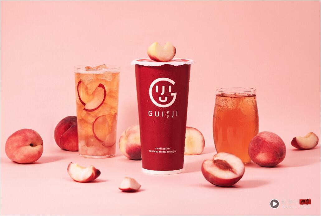 网友大推蜜桃系手摇:季缘“水蜜桃青乌龙”、龟记“蜜桃乌龙”,UG、麻古茶坊也别错过 内容图2 新潮社-实时最新热点娱乐时尚美妆等新闻资讯网站! 网友大推蜜桃系手摇:季缘“水蜜桃青乌龙”、龟记“蜜桃乌龙”,UG、麻古茶坊也别错过