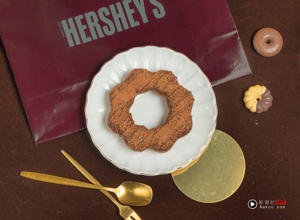 巧克力控冲!Mister Donut联名HERSHEY’S“浓郁可可季”10/31开卖,10款联名必吃 内容图3 新潮社-实时最新热点娱乐时尚美妆等新闻资讯网站! Mister Donut联名HERSHEY’S必吃甜甜圈都在这