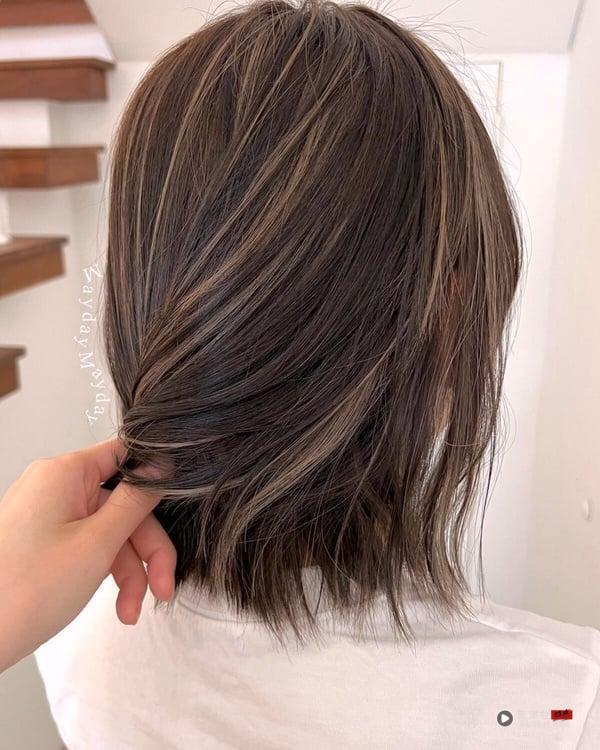 线条染是什么?15款“线条染”发色趋势范本,优缺点&维护攻略 内容图4 新潮社-实时最新热点娱乐时尚美妆等新闻资讯网站! 线条染是什么?15款2025“线条染”发色趋势范本,优缺点&维护攻略