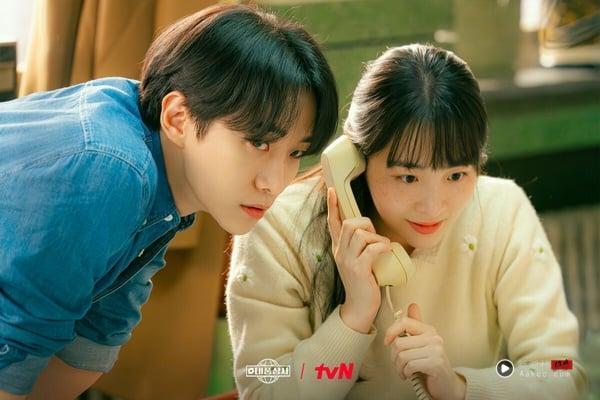 Netflix中国台湾人气排行榜TOP10!《浪漫匿名者》《台风商社》都输《许我耀眼》,冠军是它 内容图3 新潮社-实时最新热点娱乐时尚美妆等新闻资讯网站! Netflix中国台湾人气排行榜TOP10!《浪漫匿名者》《台风商社》都输《许我耀眼》,冠军是它