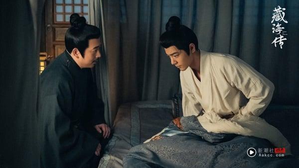 《许我耀眼》无冷场!10部2025好看到“能从头到尾看完”电视剧!这部8.3分神剧错过很可惜 内容图4 新潮社-实时最新热点娱乐时尚美妆等新闻资讯网站! 古装权谋剧《藏海传》剧照,肖战饰演的男主角藏海踏上复仇之路。