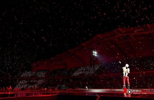 GD演唱会电影震撼上映!复刻巡演首场限定舞台,安可BIGBANG合体超催泪 内容图4 新潮社-实时最新热点娱乐时尚美妆等新闻资讯网站! GD演唱会电影震撼上映!复刻巡演首场限定舞台,安可BIGBANG合体超催泪