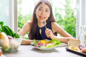 5周就瘦10公斤，不用饿肚子！维持体态像30岁，减肥专家“5秘诀”做到