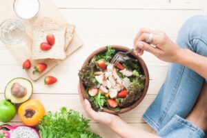 假日睡好晚，一餐抵两餐！但是不吃早餐的后果，竟然这么严重…