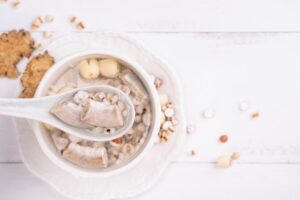 子宫肌瘤、白带多，都和体内湿气有关！中医：吃2食物有效排湿