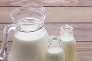 TW鲜奶竟含抗生素禁药、会伤肾?专家沉重揭发牛奶的3大真相