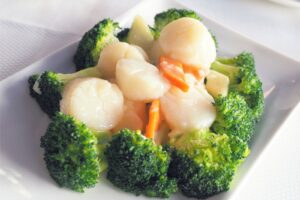 比别人年轻10几岁！1招煎出饱满水份“香蒜奶油干贝”，补体力、延缓老化