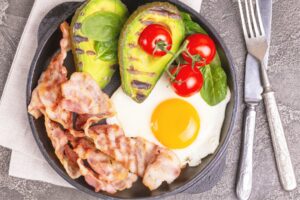 生酮饮食恐致脂肪肝、肝纤维化…名医亲自揭露：为什么我不吃生酮饮食？