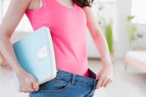 过年大吃大喝,肚子胖一圈?中医师2招甩油,远离胃痛、胃胀、便秘