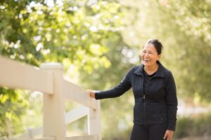 活化大脑、让免疫系统更年轻!适合熟龄族的9大运动,膝盖无力也做得来