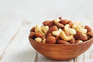 清血管、降低坏胆固醇、预防心血管疾病!医师推3大养生零食,解馋、健康一起兼顾