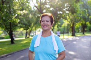 50岁以上肌肉减少，可能引发心脏病！做对1件事对心脏更有益，未来罹患机率少96％
