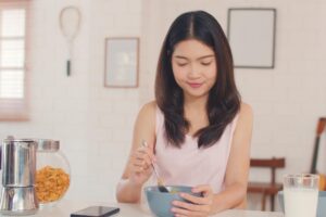 50后，8成民众都缺钙！每天早上喝杯特调饮品，3种食材就能轻松预防肌少症